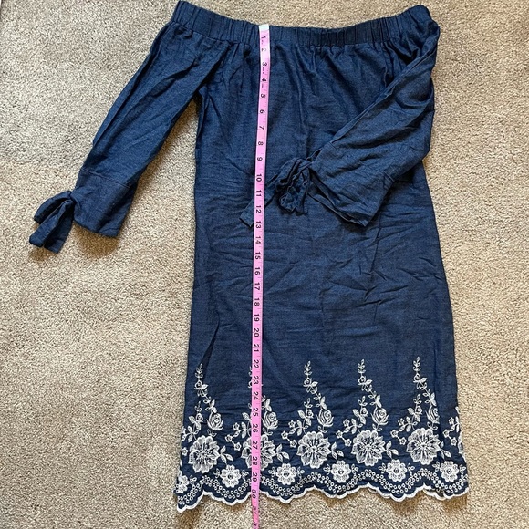 Jessica Howard Dark Denim Off-the-Shoulder Dress w/ White Embroidery - Picture 8 of 9